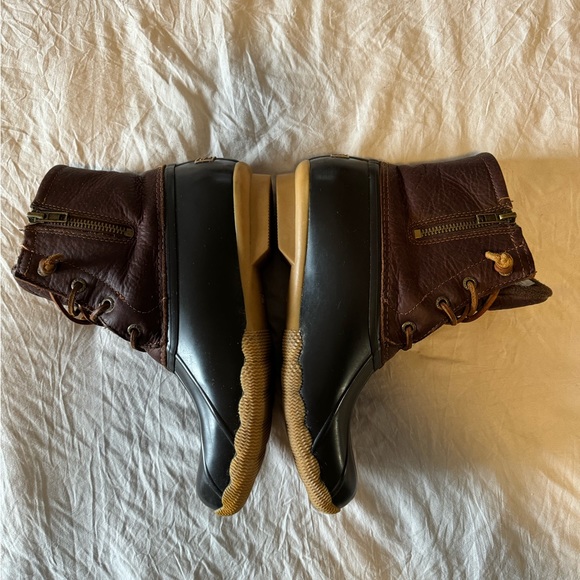 Sperry duck boots-size 7.5 - Picture 4 of 8